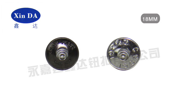 紐扣的樣式存現(xiàn)多樣化的趨勢(shì)？